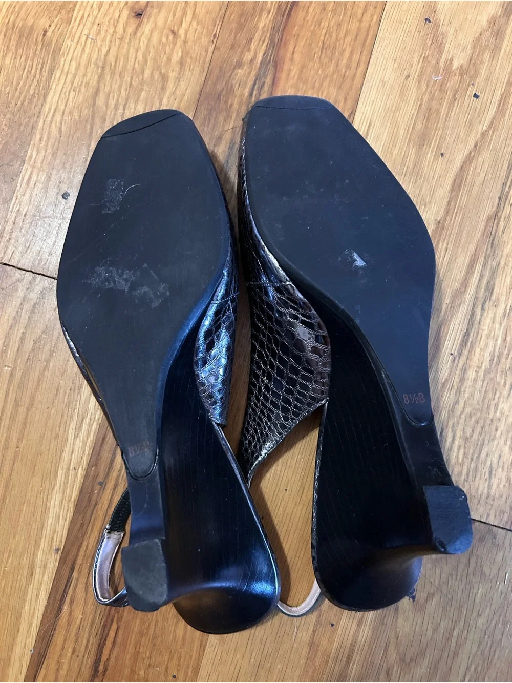 Talbots Metallic Sling Back Peep Toe Leather Wedge Sandal Croc Embossed Sz 8.5B